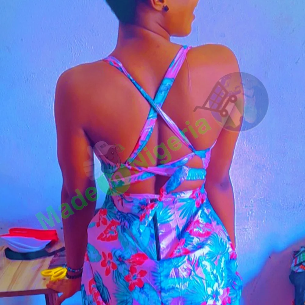 Open-back Gown - Image 2